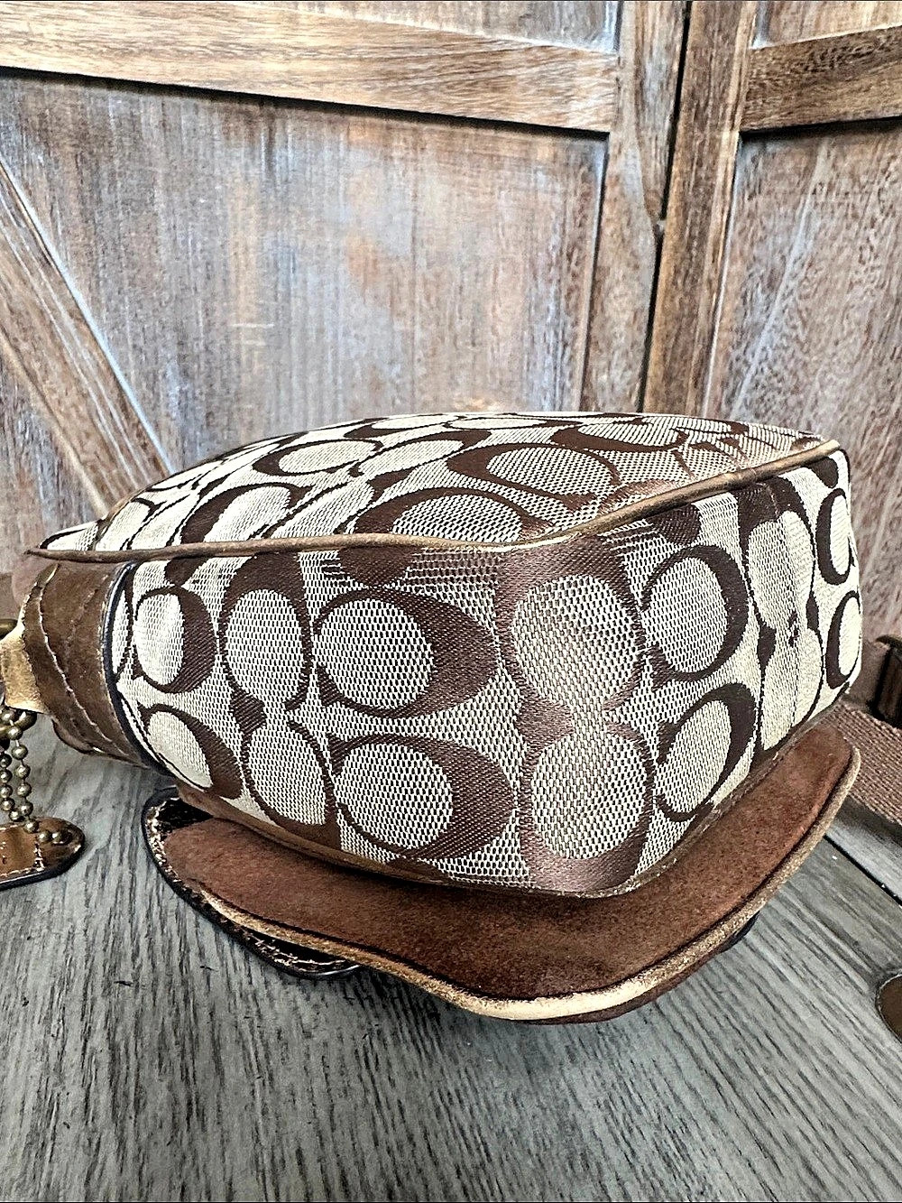 Coach Vintage Special Edition 2004 Legacy Leather & Suede  Crossbody Bag - Picture 8 of 16